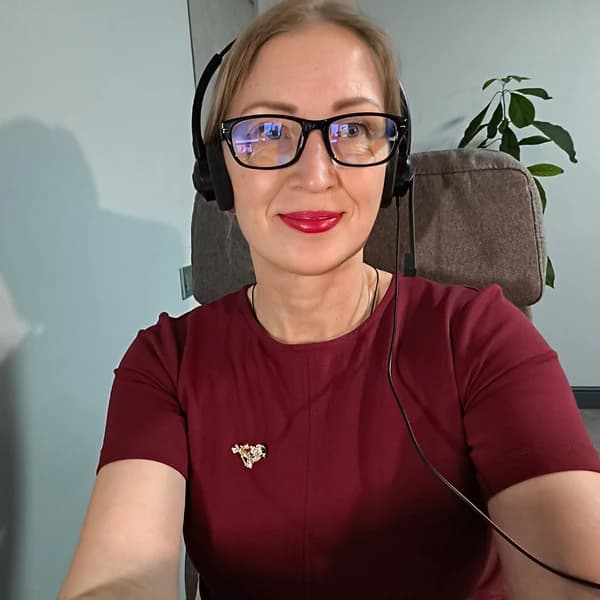 Елена  Угачева 