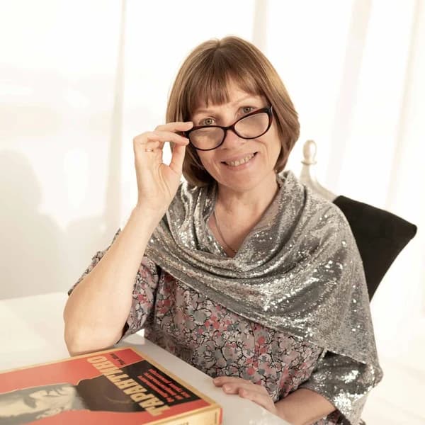 Елена  Малахова