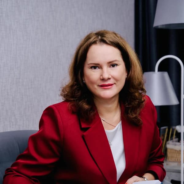 Анна Викторовна  Тихомирова 