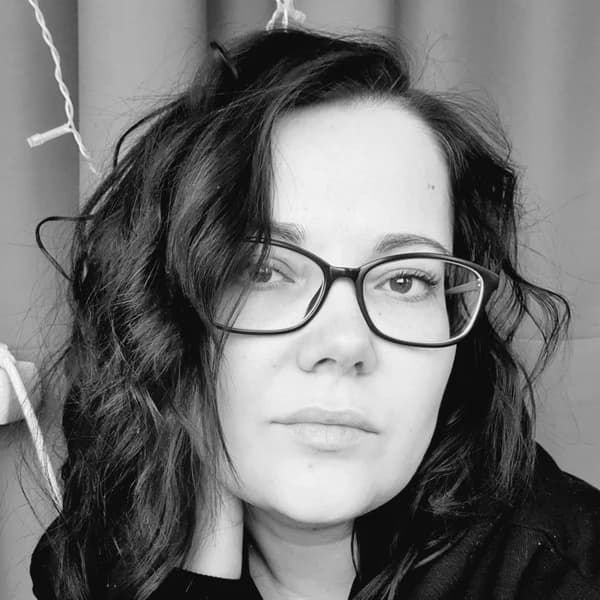 Юлия  Конопелько